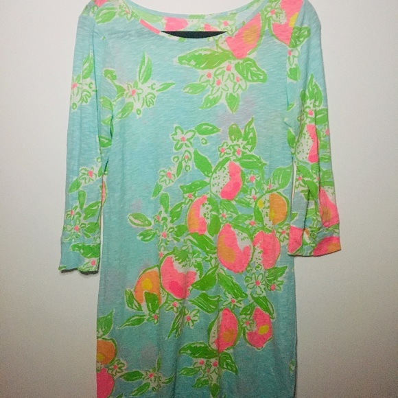 Lilly Pulitzer Dresses & Skirts - Size medium Lilly Pulitzer dress